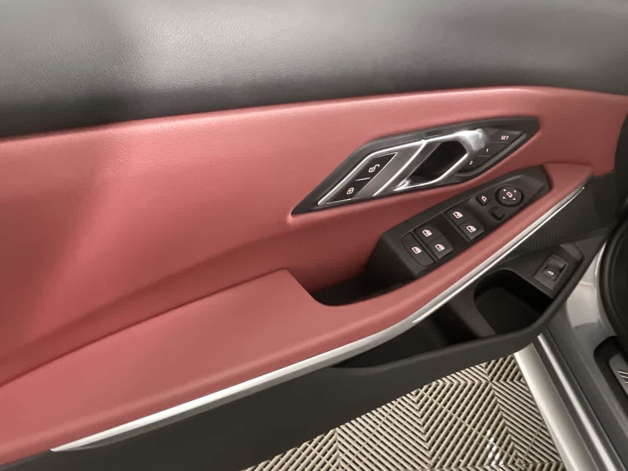 2023 BMW 3 Series 330i - Photo 11