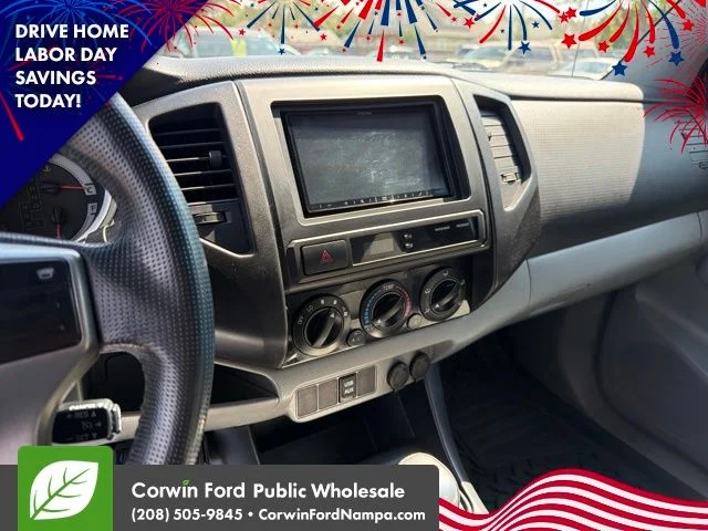 Used 2013 Silver Streak Toyota  image 22