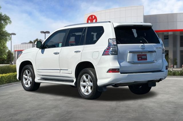 Used 2017  Lexus 460 image 6