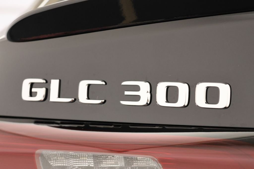 New 2027  Mercedes-Benz GLC 300 image 9