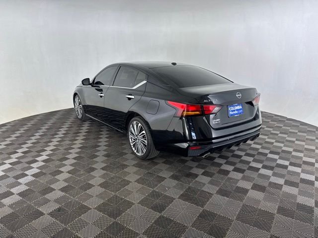 Used 2023 Black Nissan 2.5 SL image 7