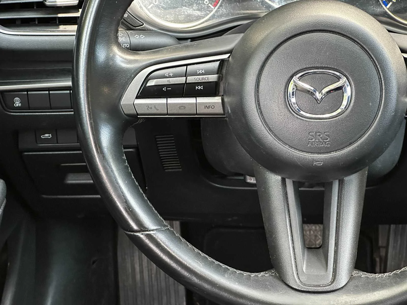 Used 2021  Mazda Select image 17