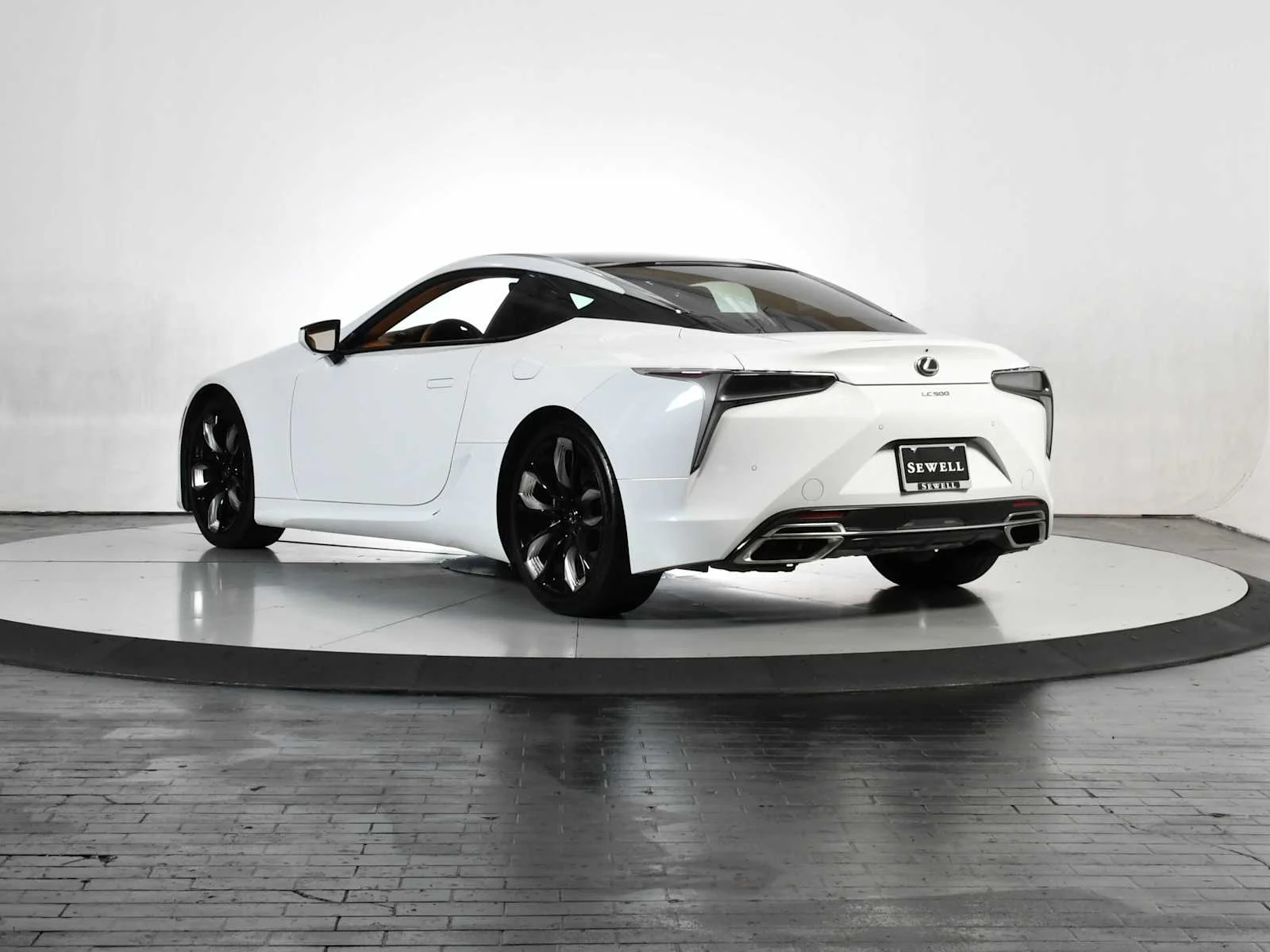 Certified Used 2024 ULTRA WHITE Lexus  image 4
