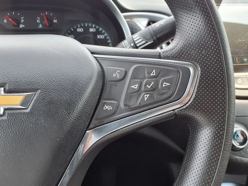 Used 2024 Gray Chevrolet LT image 29