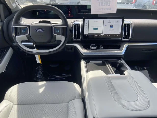 2025 Ford Expedition MAX Platinum - Photo 12