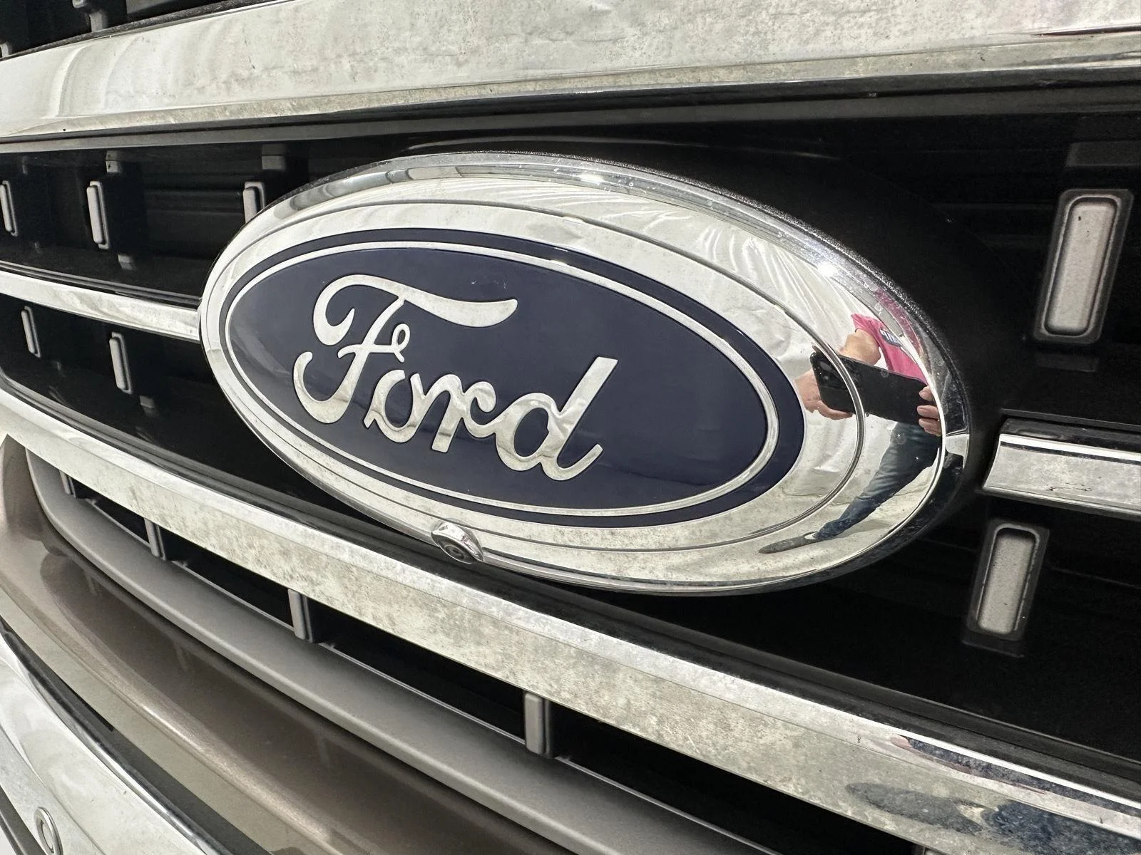 Used 2023 Bronze Ford XL image 28