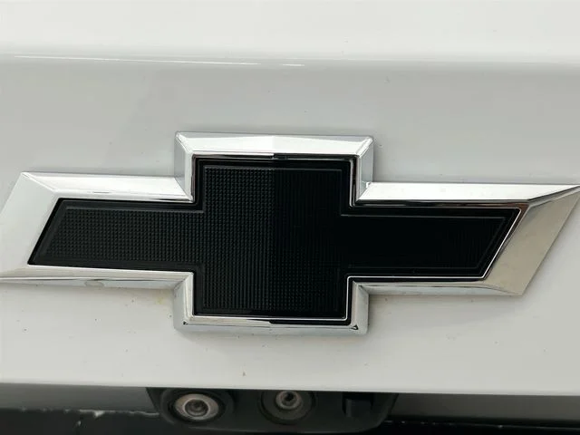 Used 2019 White Chevrolet RS image 41