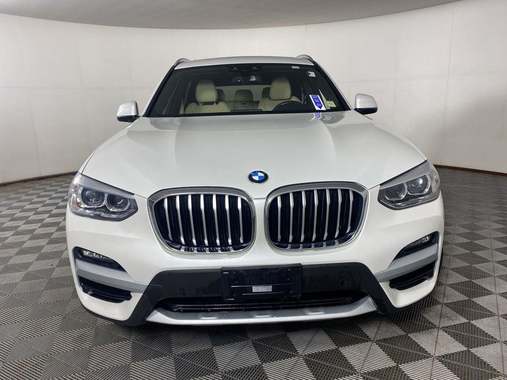 Used 2021 White Metallic BMW xDrive30i image 2