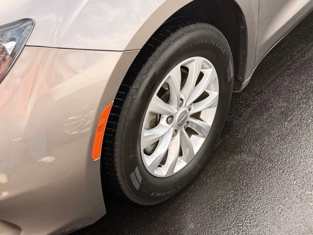 Used 2017 Molten Silver Chrysler Touring image 11