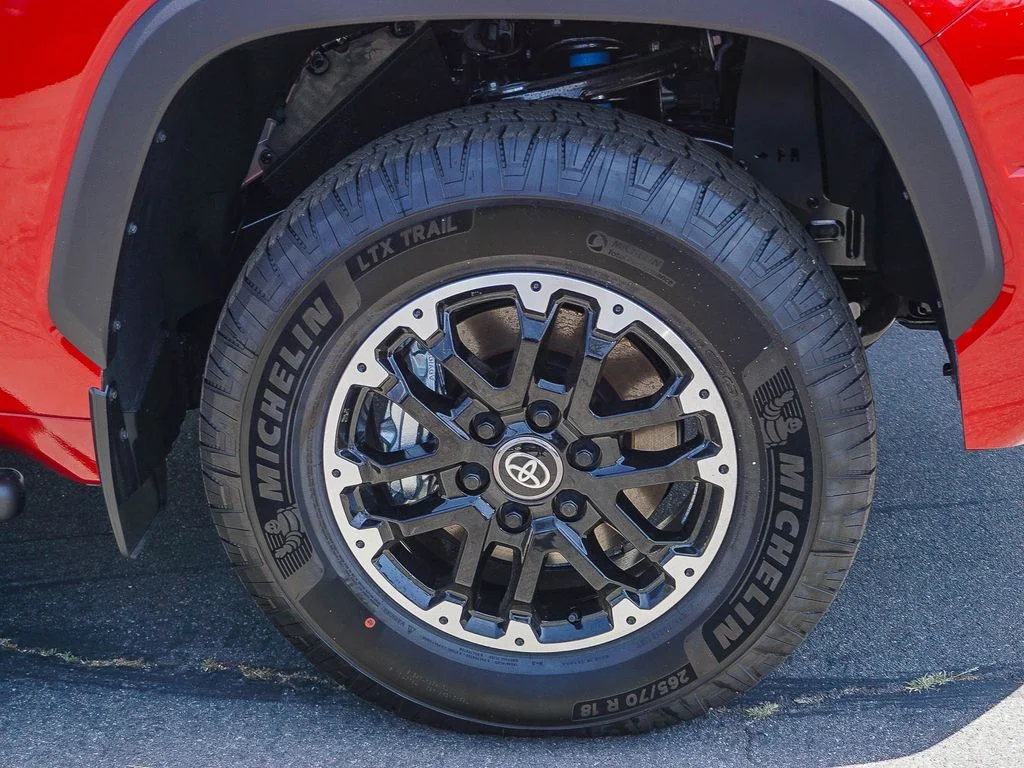 2026 Toyota Tundra SR5 - Photo 9