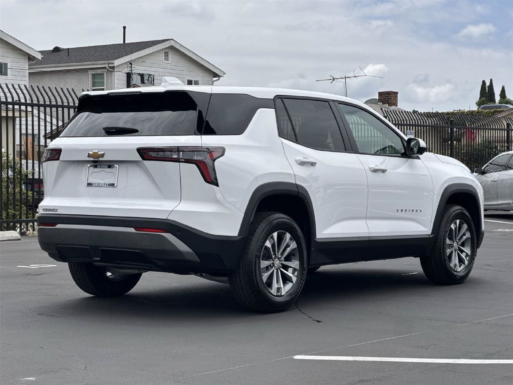 New 2026 Summit White Chevrolet LT image 5