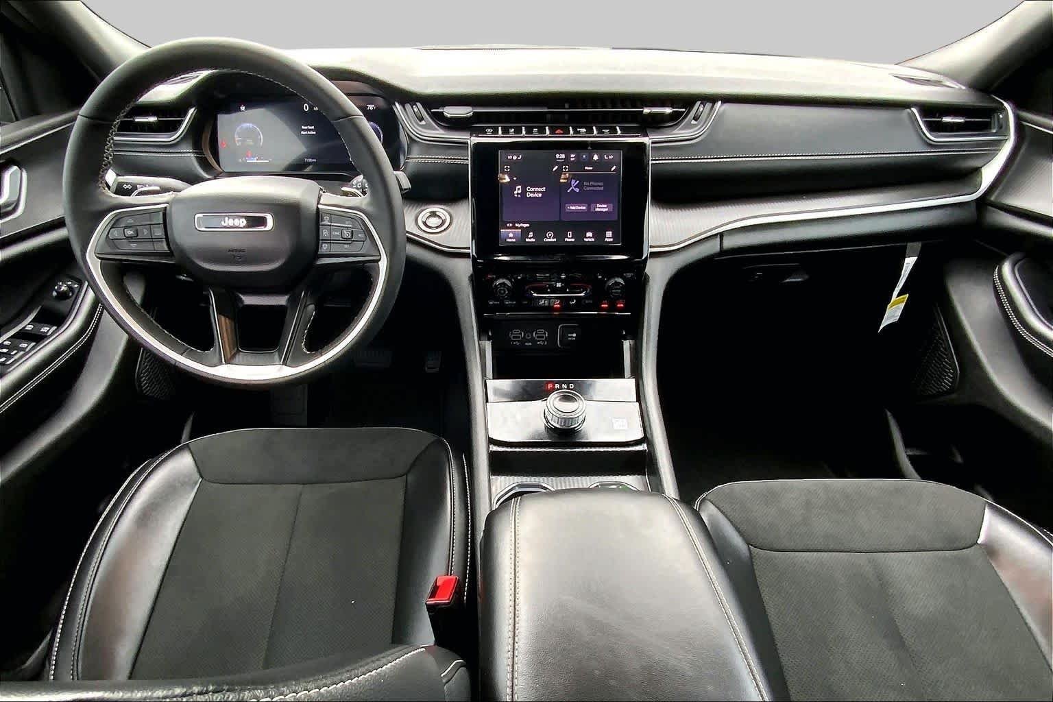 Used 2025 Silver Zynith Jeep Altitude X image 14