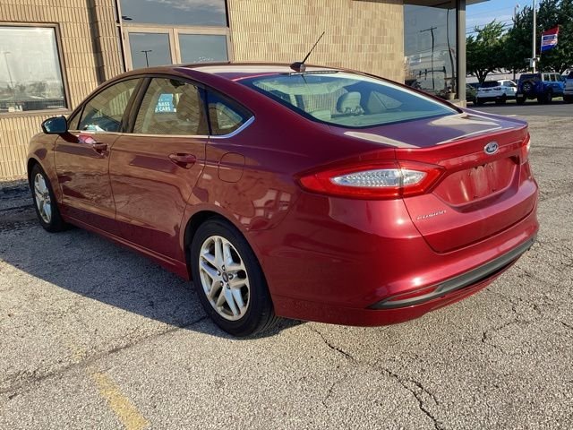 Used 2014 Red Ford SE image 13