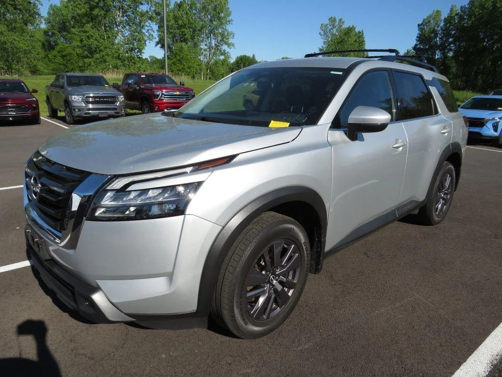 Used 2023 Brilliant Silver Metallic Nissan SV image 8
