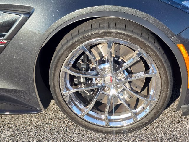 Used 2019 Gray Chevrolet Grand Sport image 10