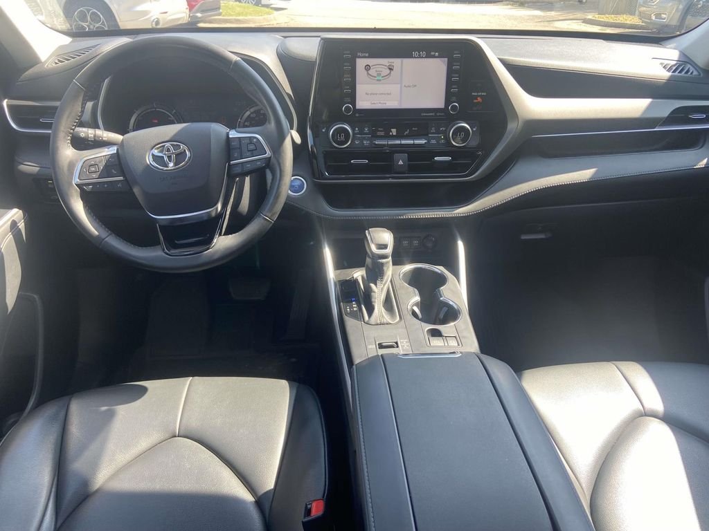 Used 2021 Gray Toyota XLE image 12
