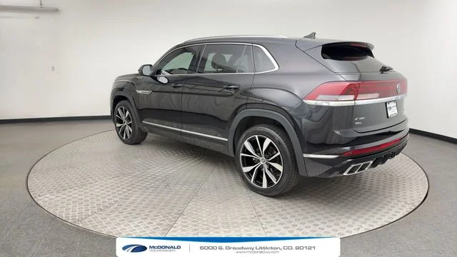 Used 2024 Black Volkswagen 2.0T SEL Premium R-Line image 4