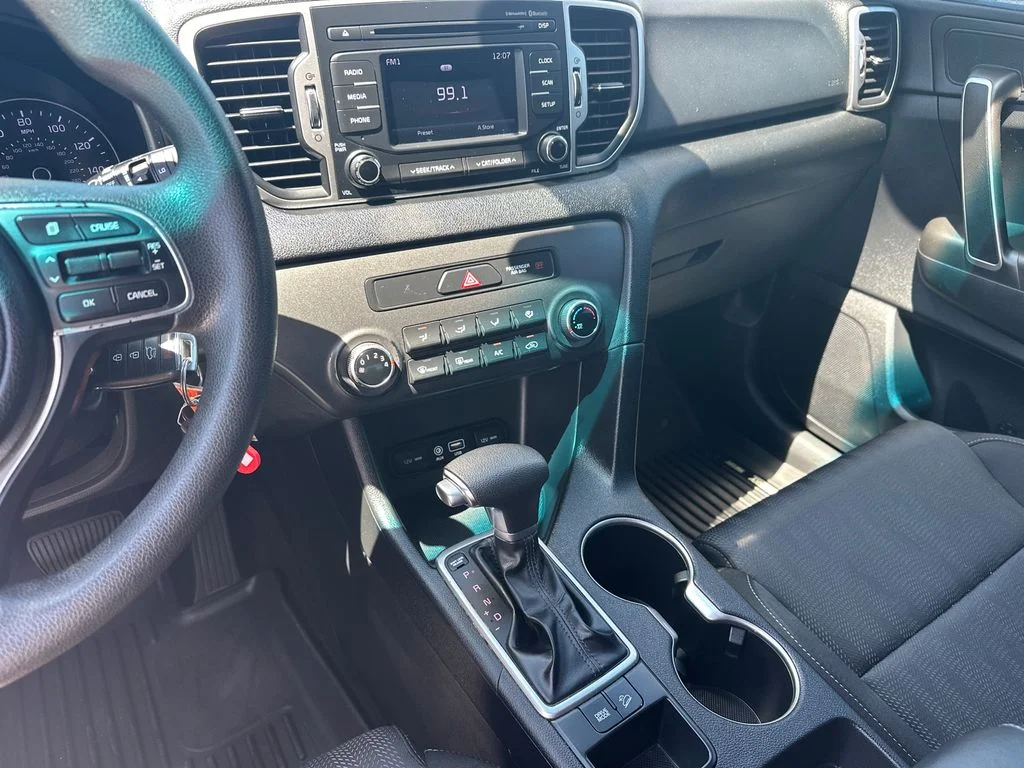 Used 2019 Red Kia LX image 28