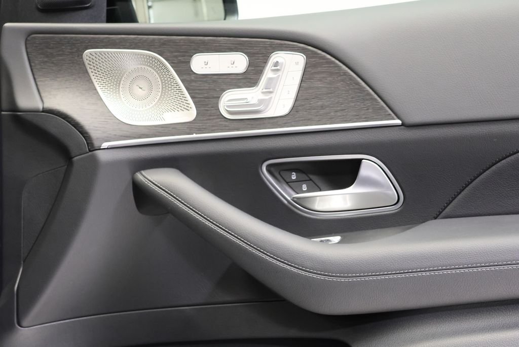 2026 Mercedes-Benz GLS Base - Photo 47