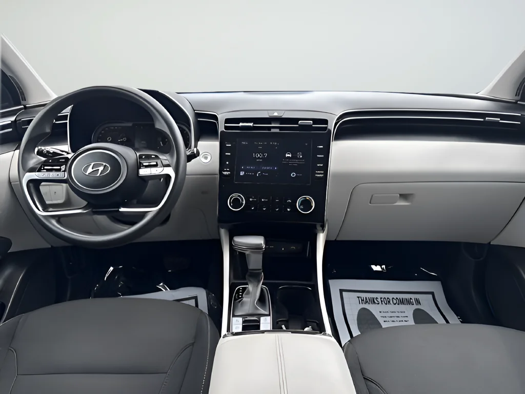 Used 2023 Silver Hyundai SEL image 11
