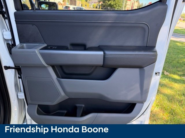 Used 2025 White Ford XLT image 40