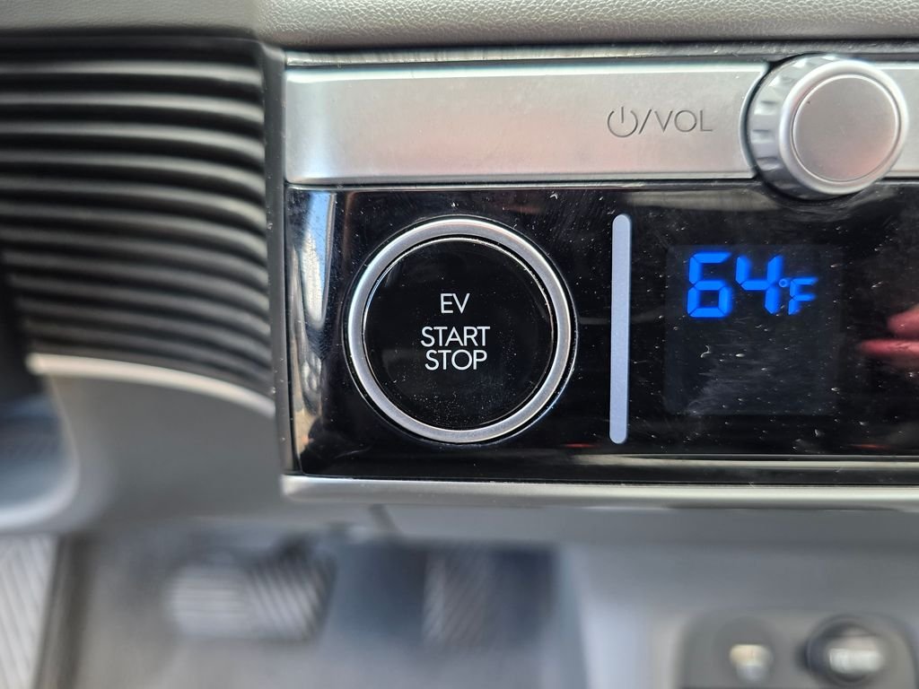 2022 Hyundai IONIQ 5 SE - Photo 32