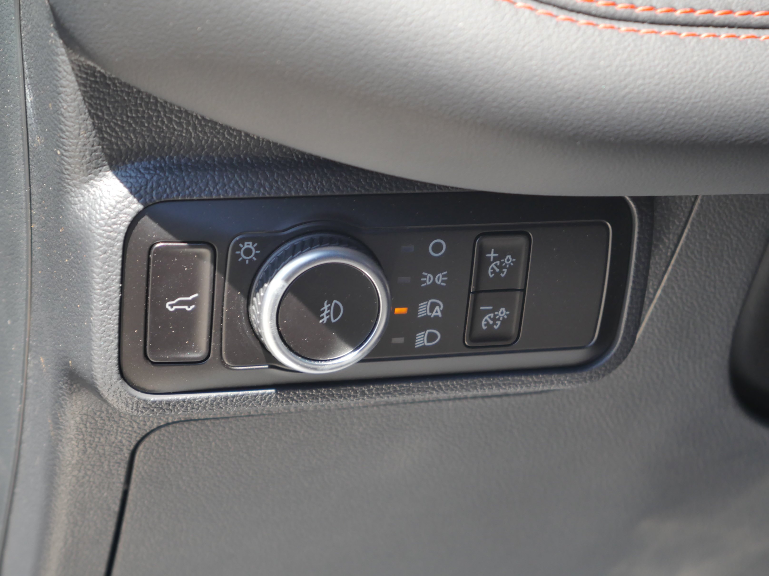 New 2026 Carbonized Gray Metallic Ford ST-Line image 5