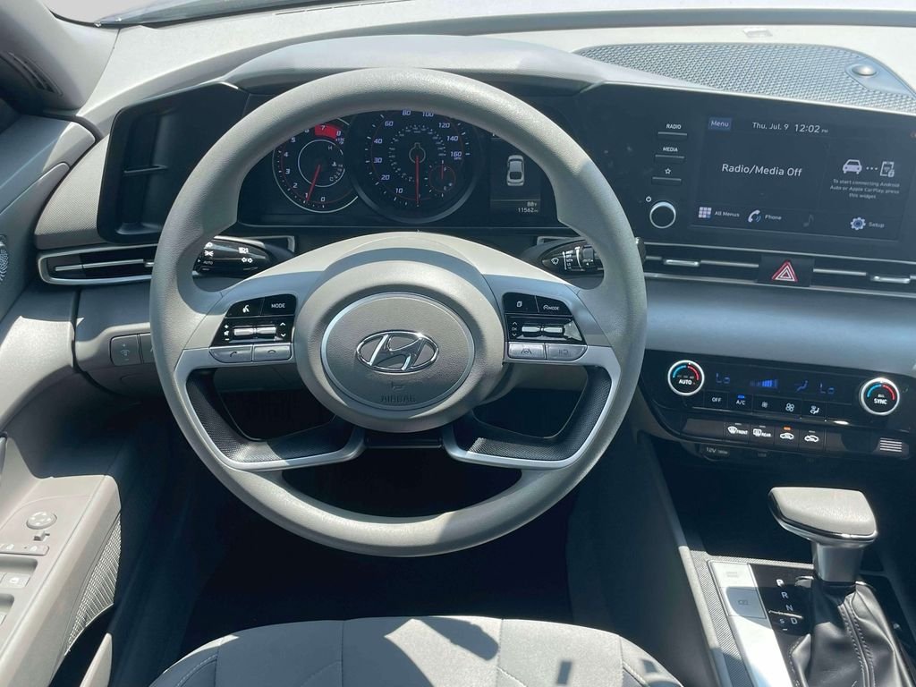 Used 2023 Blue Hyundai SEL image 15
