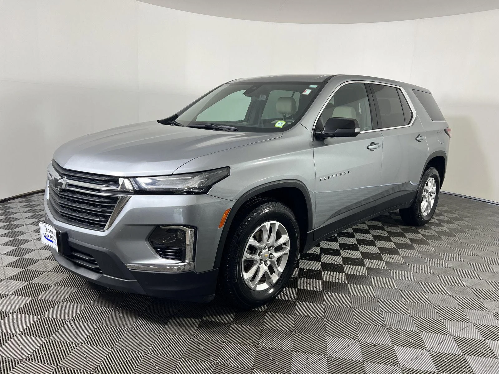 Used 2023 STERLING GRAY METALLIC Chevrolet LS image 28