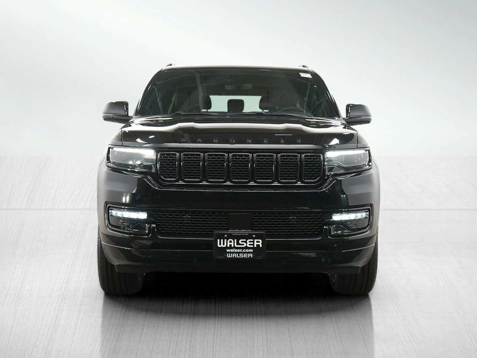Used 2024 Diamond Black Crystal Pearlcoat Jeep Series II image 9