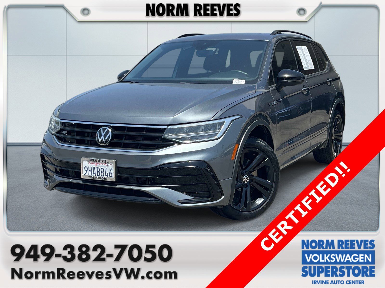2023 Volkswagen Tiguan 2.0T SE R-Line Black's photo