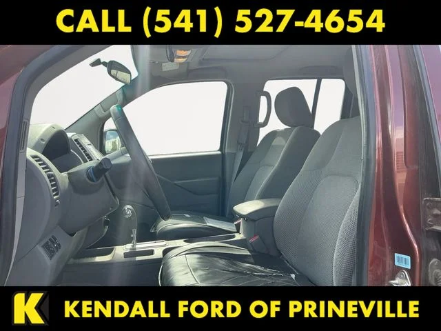 Used 2017 Brown Nissan SV image 9