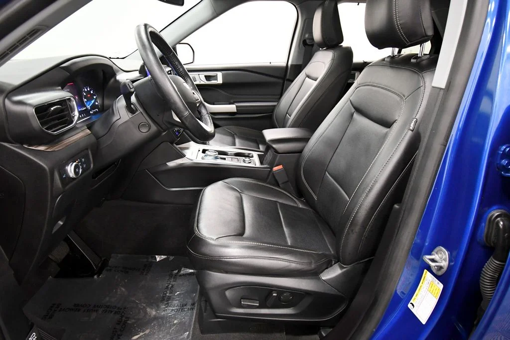 Used 2022 Blue Ford Limited image 14