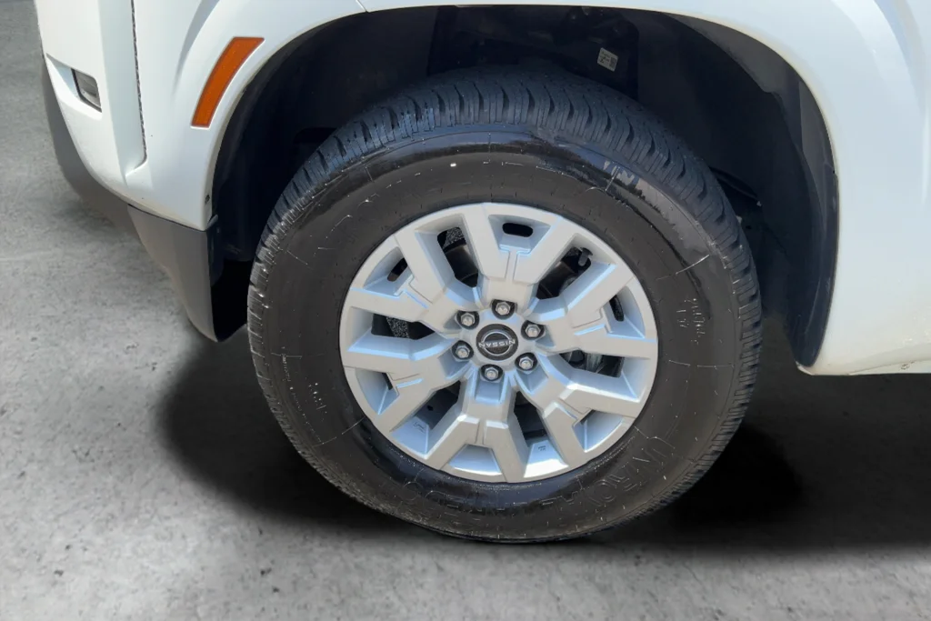 2022 Nissan Frontier SV - Photo 24
