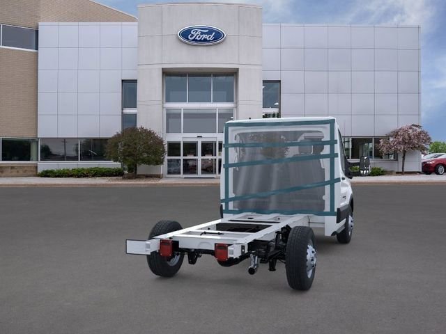 New 2026 Oxford White Ford Base image 8