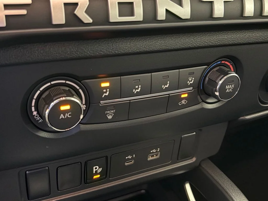 New 2026 Glacier White Nissan Crew Cab SV image 28