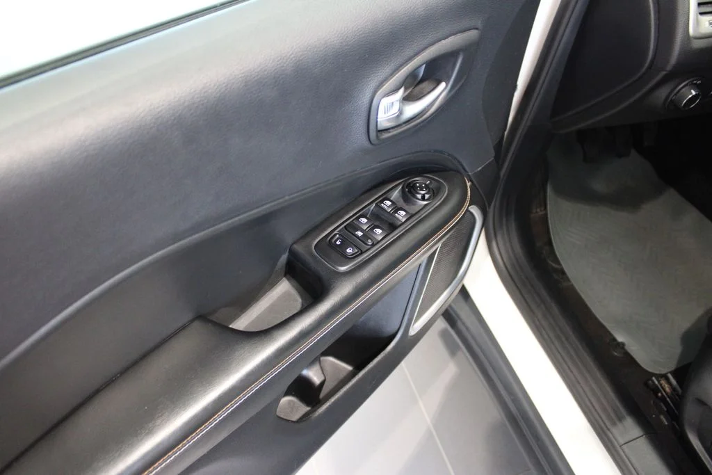 Used 2017 White Jeep Sport image 30