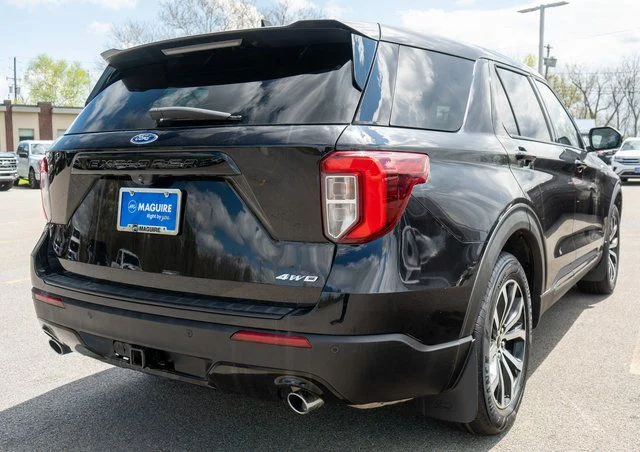 Used 2022 Black Ford ST-Line image 6