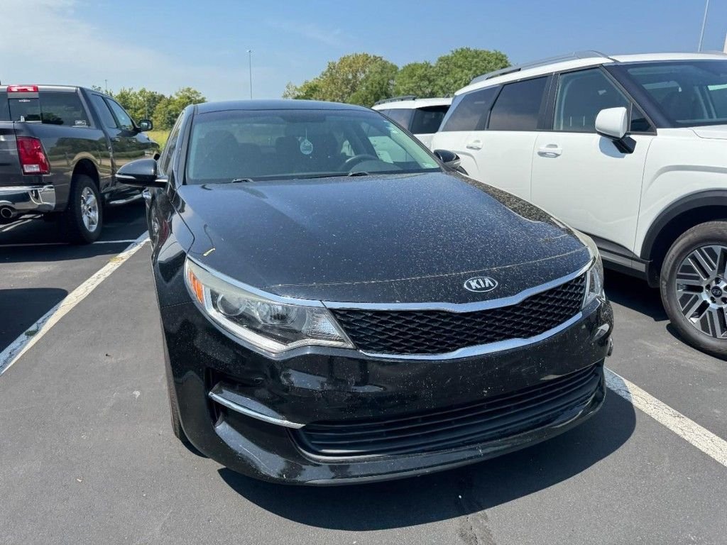 Used 2018 Black Kia LX image 2