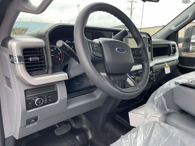 New 2026 Oxford White Ford F-450® XL image 13