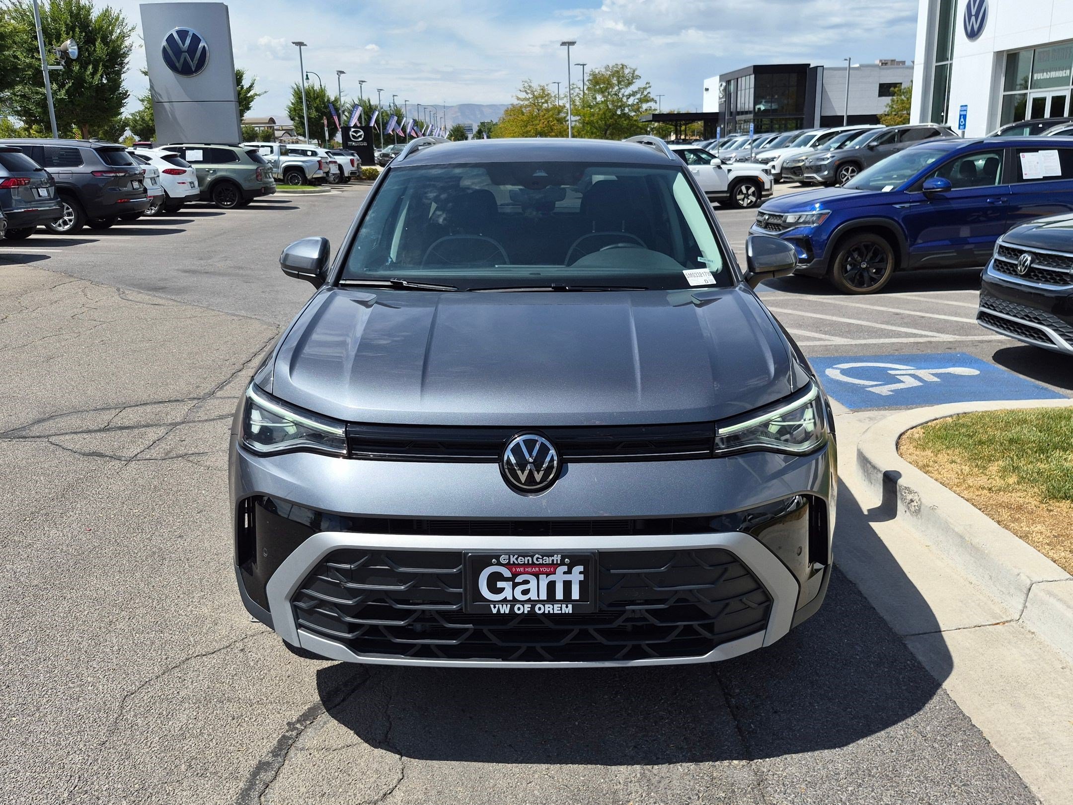 Certified Used 2025 Platinum Gray Metallic Volkswagen SE image 10