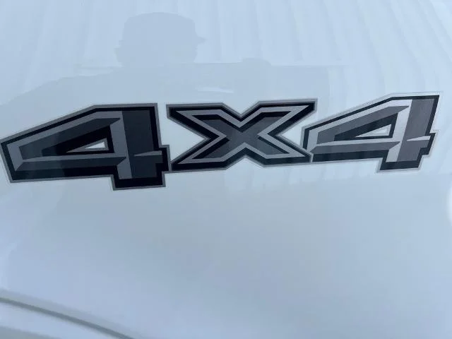 New 2025 Oxford White Ford Lariat® image 62
