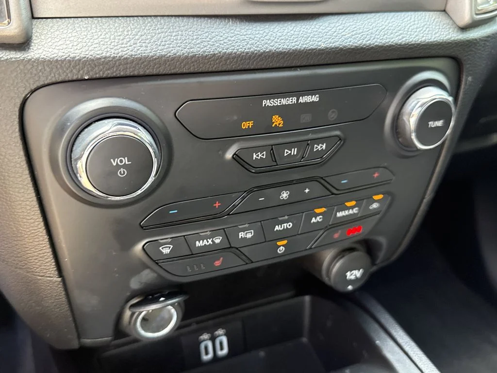 Used 2023 Shadow Black Ford XLT image 21