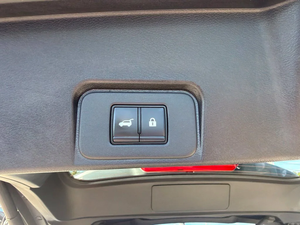 Used 2025 Gray Nissan SV image 34