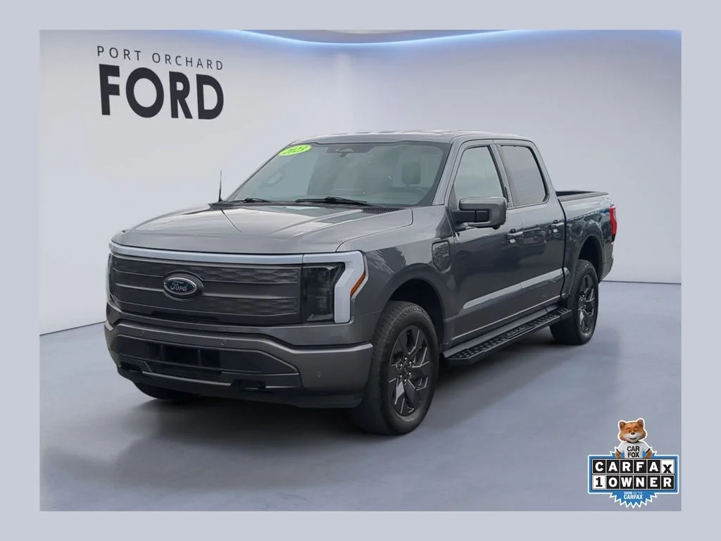 2023 Ford F-150 Lightning Lariat