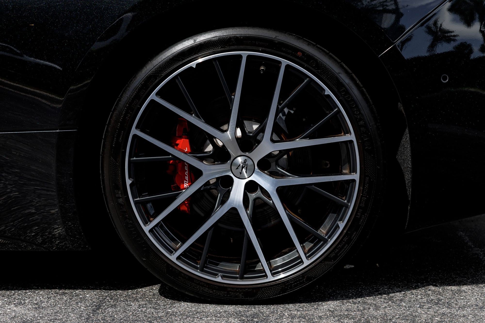 Used 2024 Nero Assoluto Maserati Trofeo image 42