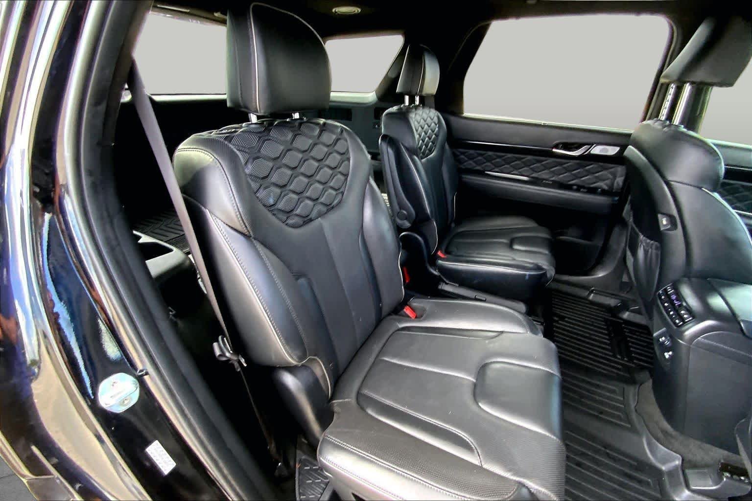 Used 2022 Abyss Black Pearl Hyundai Calligraphy image 19
