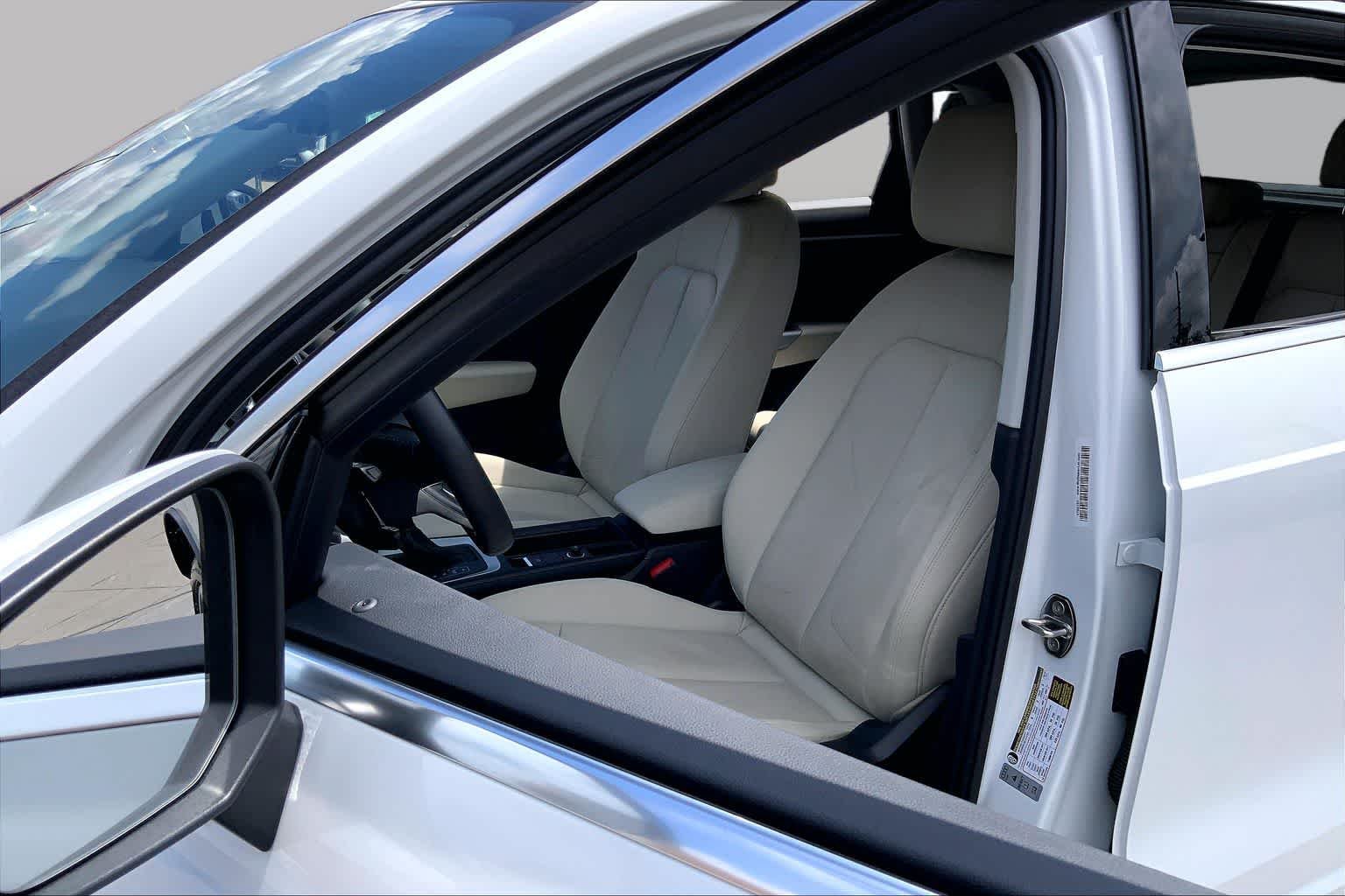Used 2020 Glacier White Metallic Audi S line Premium Plus image 8