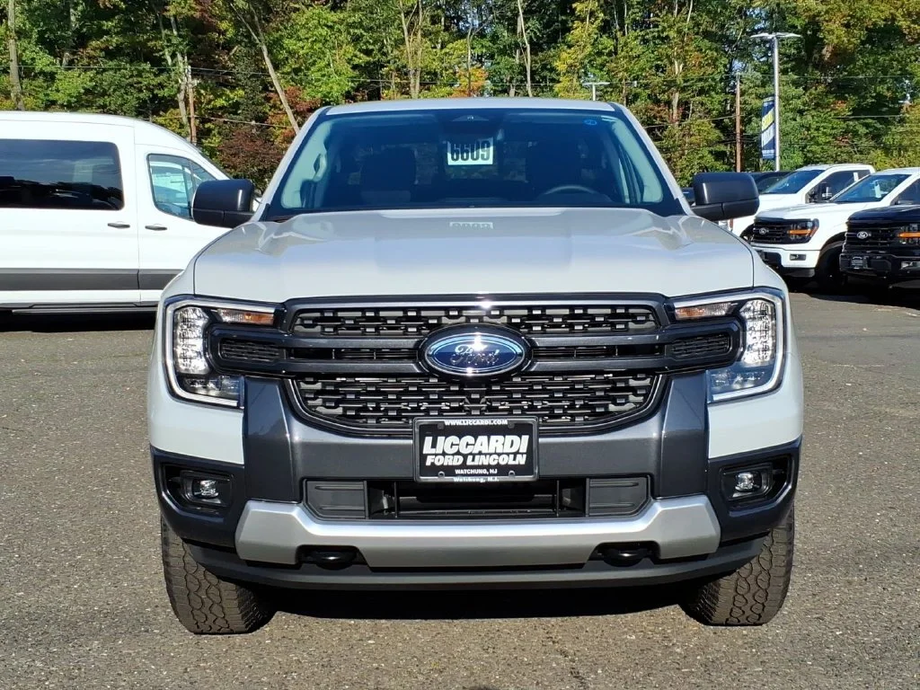 New 2026 Avalanche Ford XLT image 2