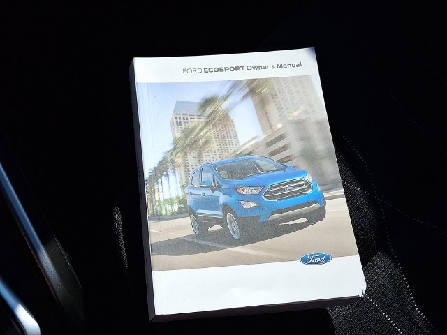 Used 2021 Shadow Black Ford SE image 25